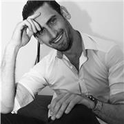 Photographe professionnel, anciennement directeur d'events-gallery, société de photographie en Suisse, propose des cours en visio sur la photographie. Fonctionnement de l'appareil, prise de photo (intérieur, extérieur, studio, portrait, astrophoto, événem